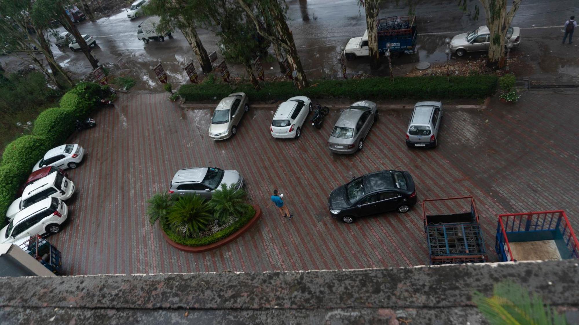 Mg Regency Hotel Baddi Exterior photo